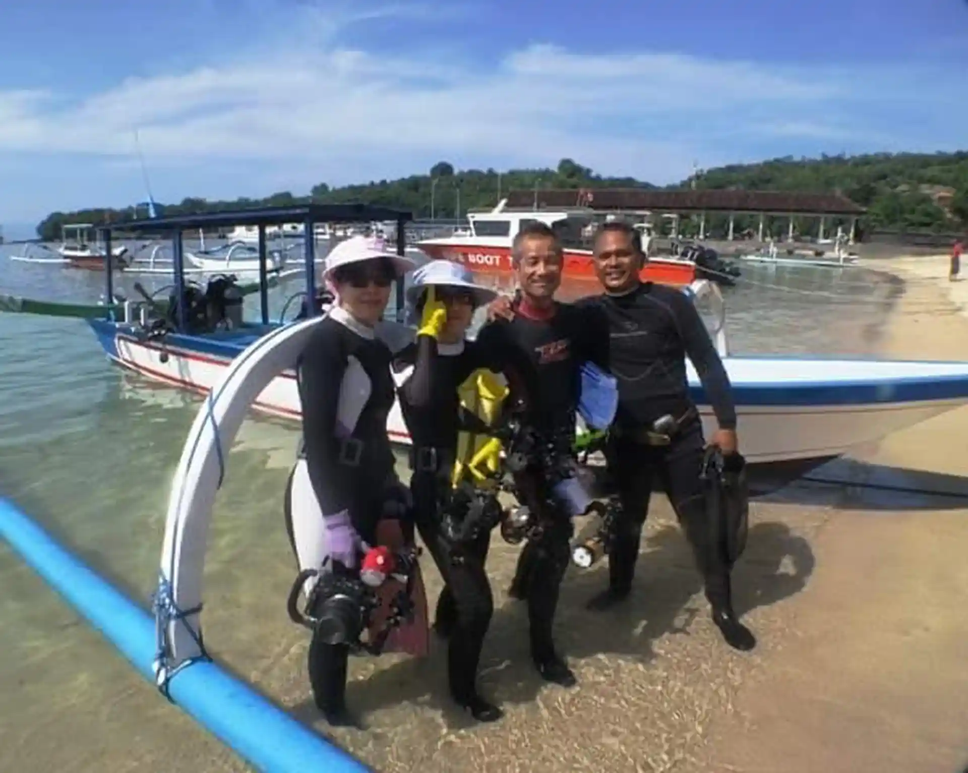 Dive shop photo