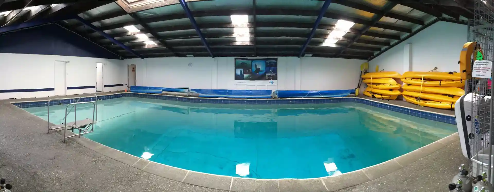 Dive shop photo