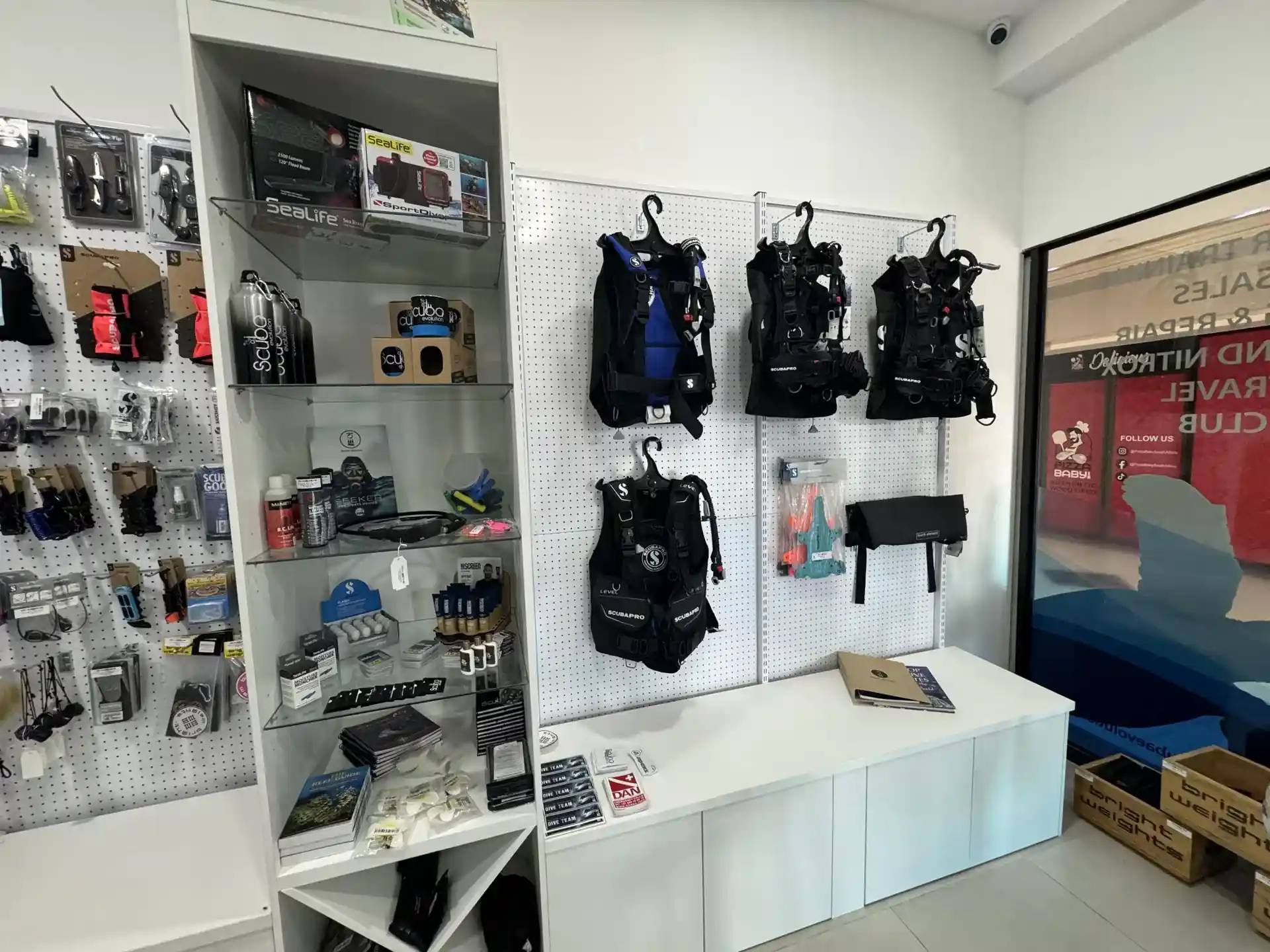 Dive shop photo