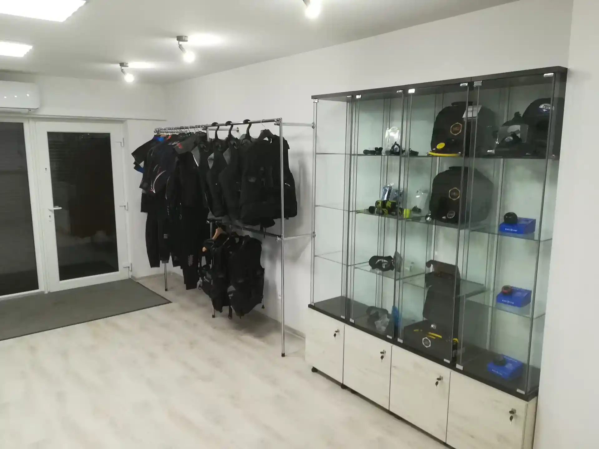 潜店照片