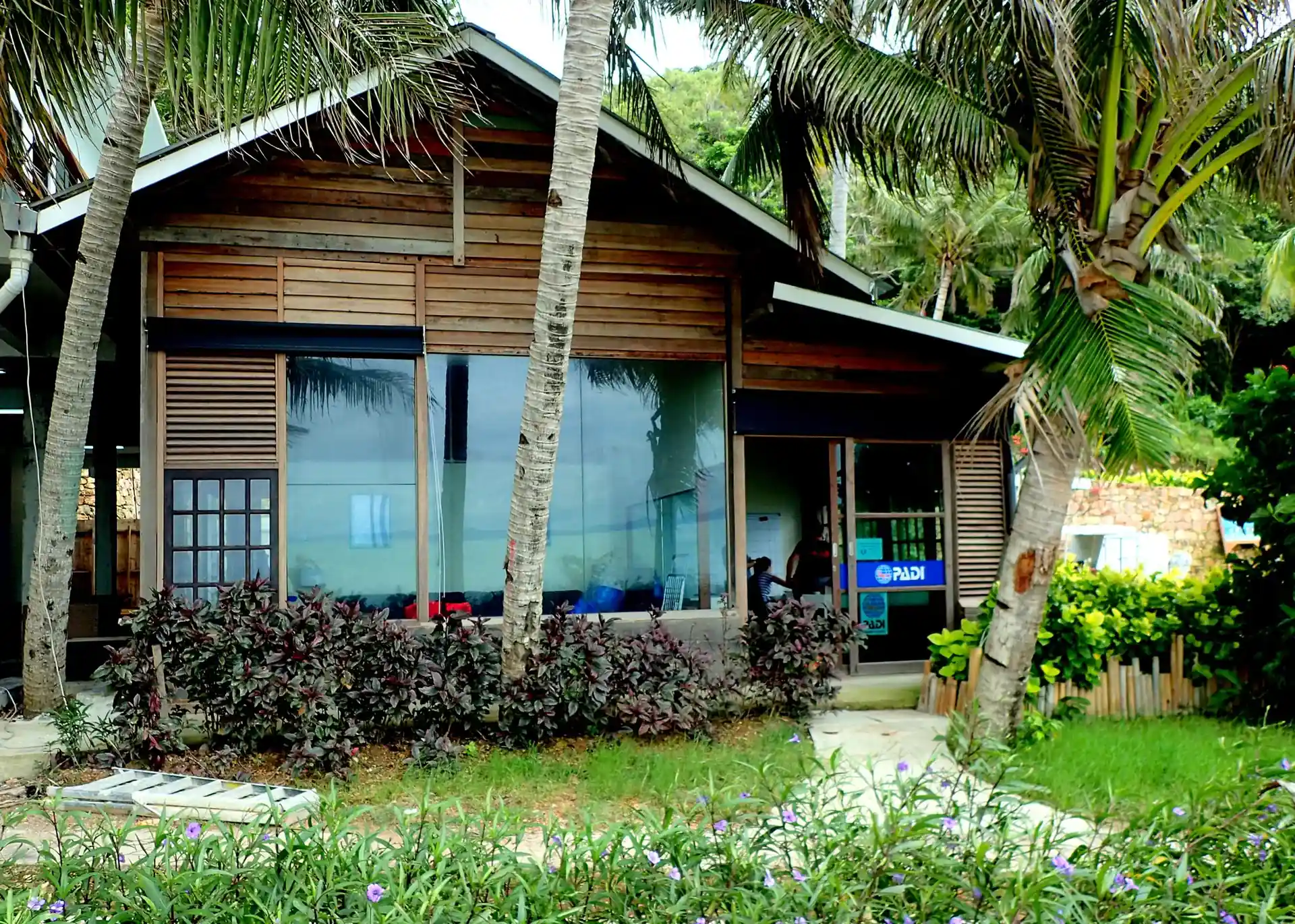 Dive shop photo
