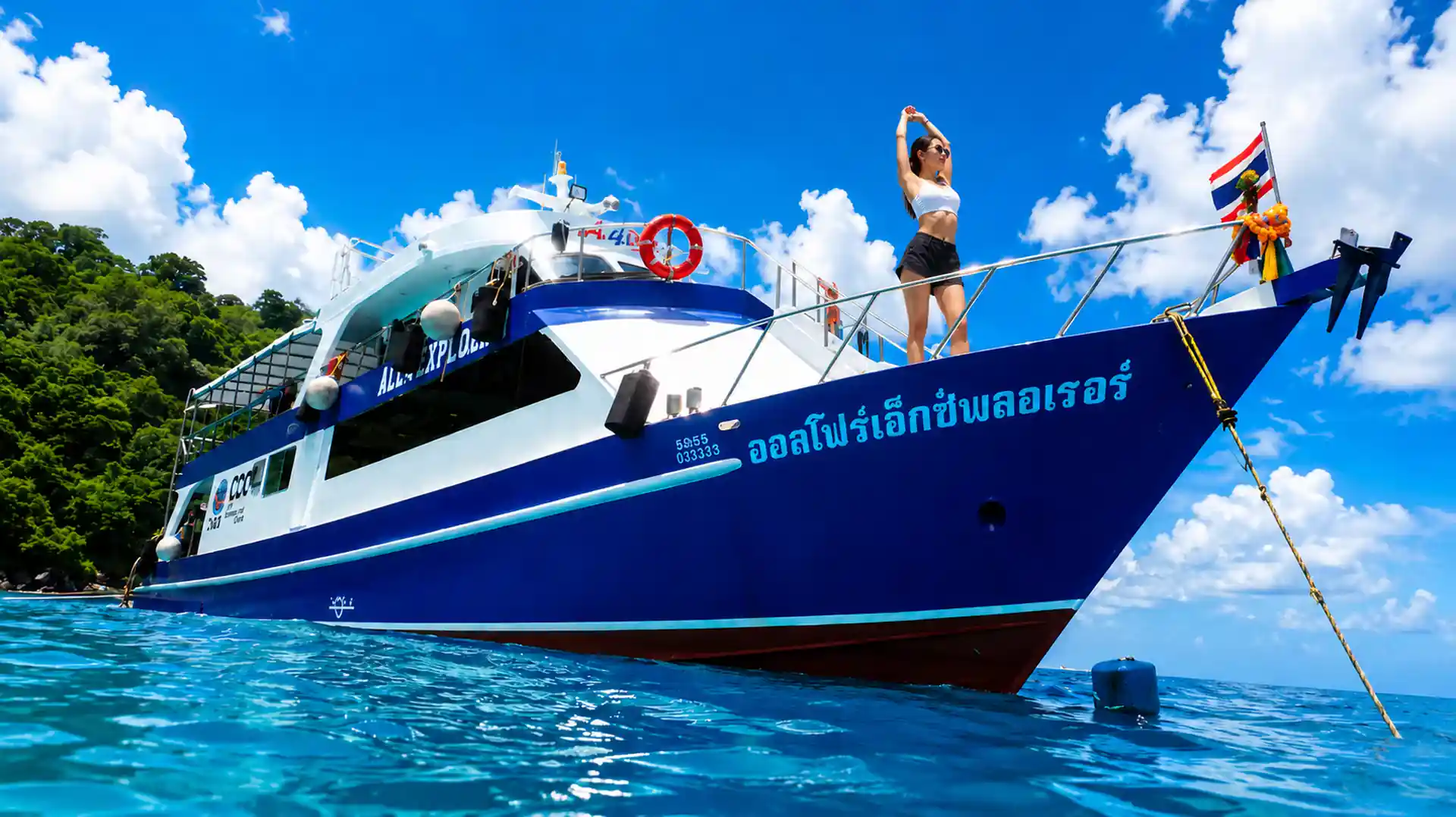 Clean and spacious dive boat for Phuket day trips