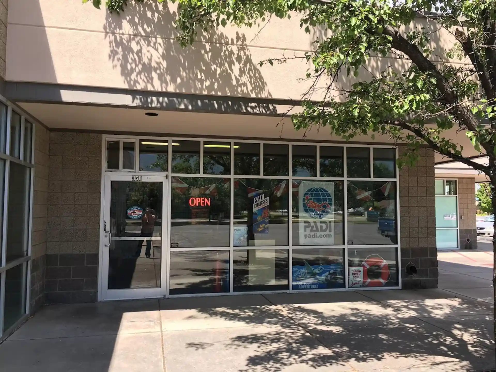 Dive shop photo