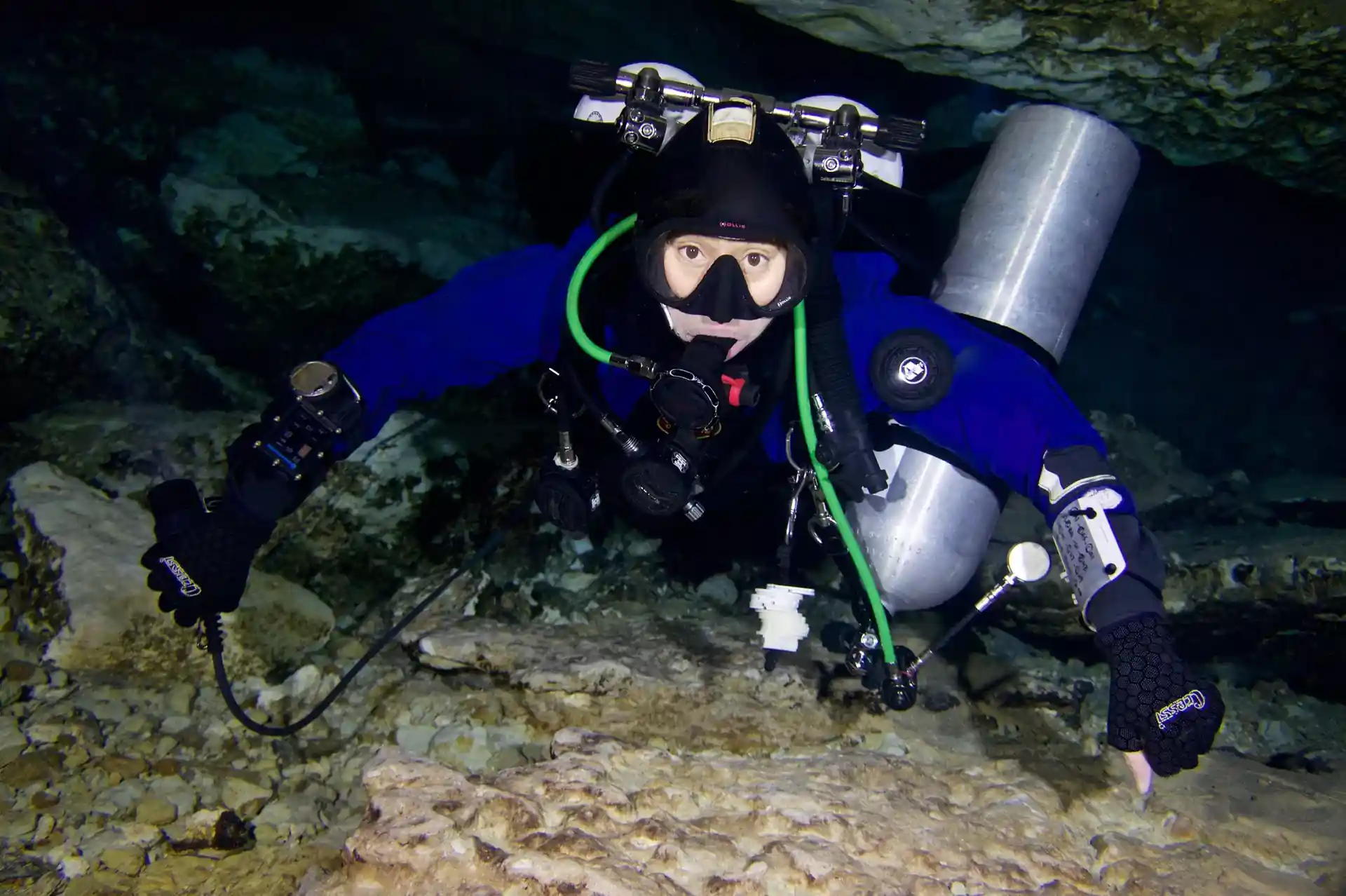 Dive shop photo