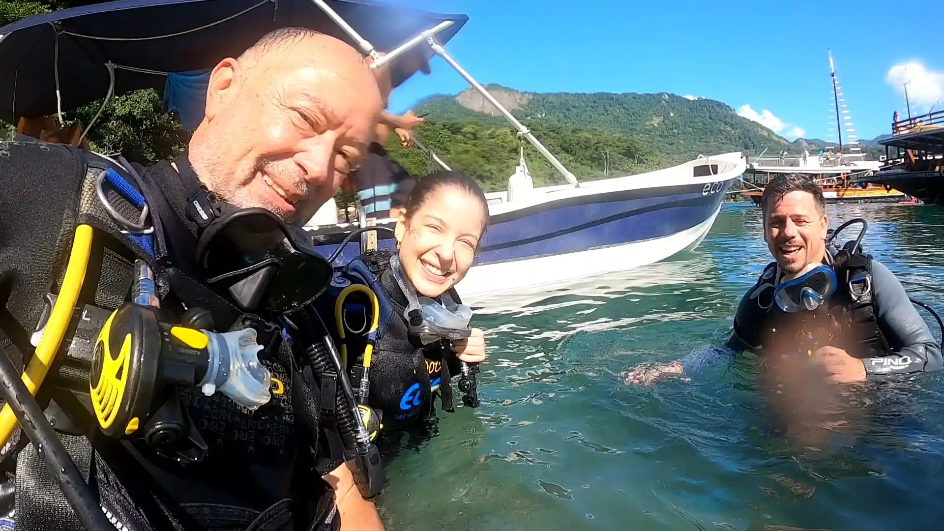 Dive shop photo