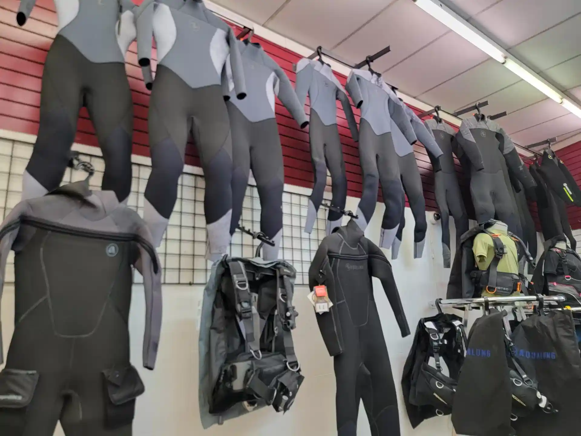 Dive shop photo