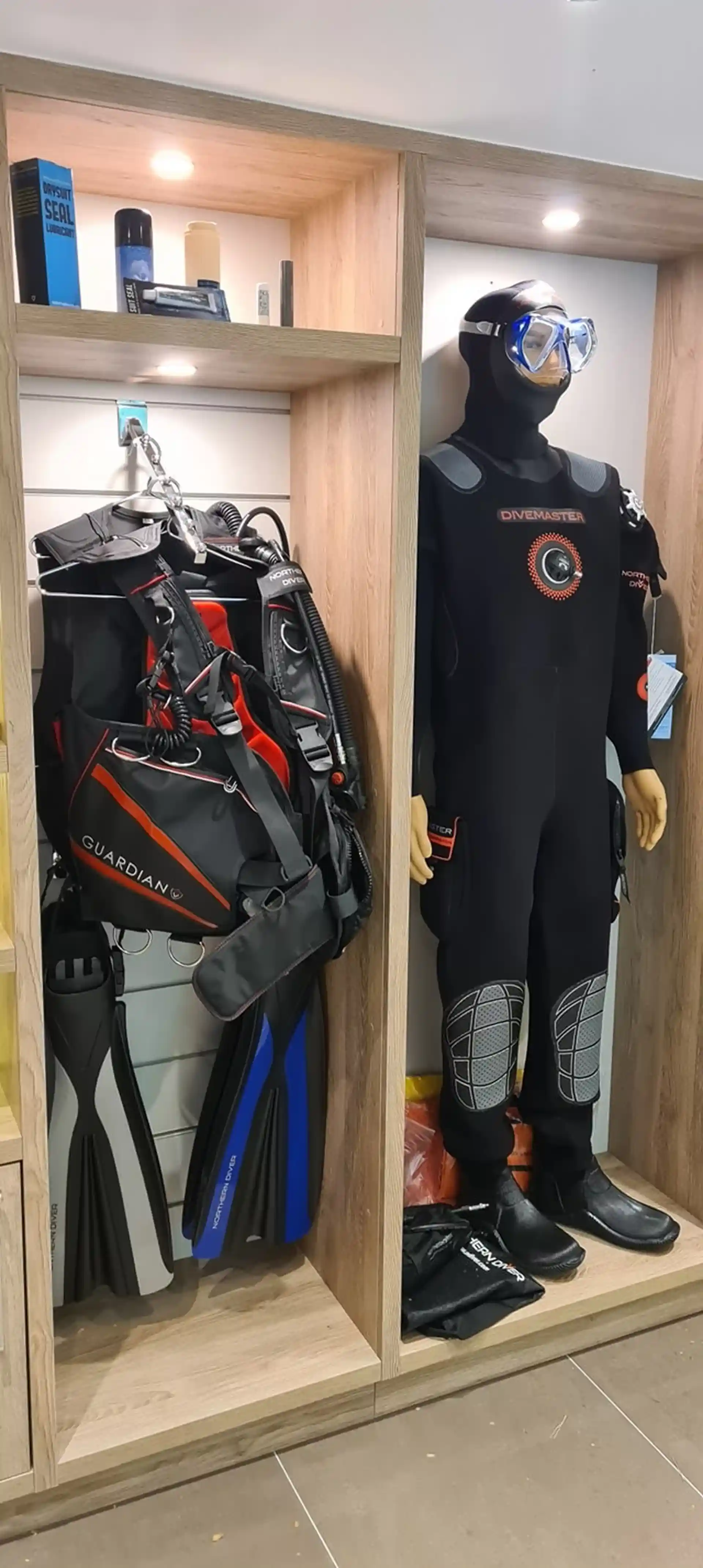 Dive shop photo