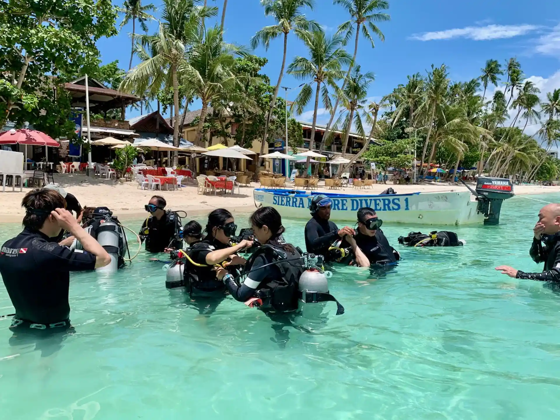 Discover Scuba Diving right in front of Alona Beach, Bohol, Philippines