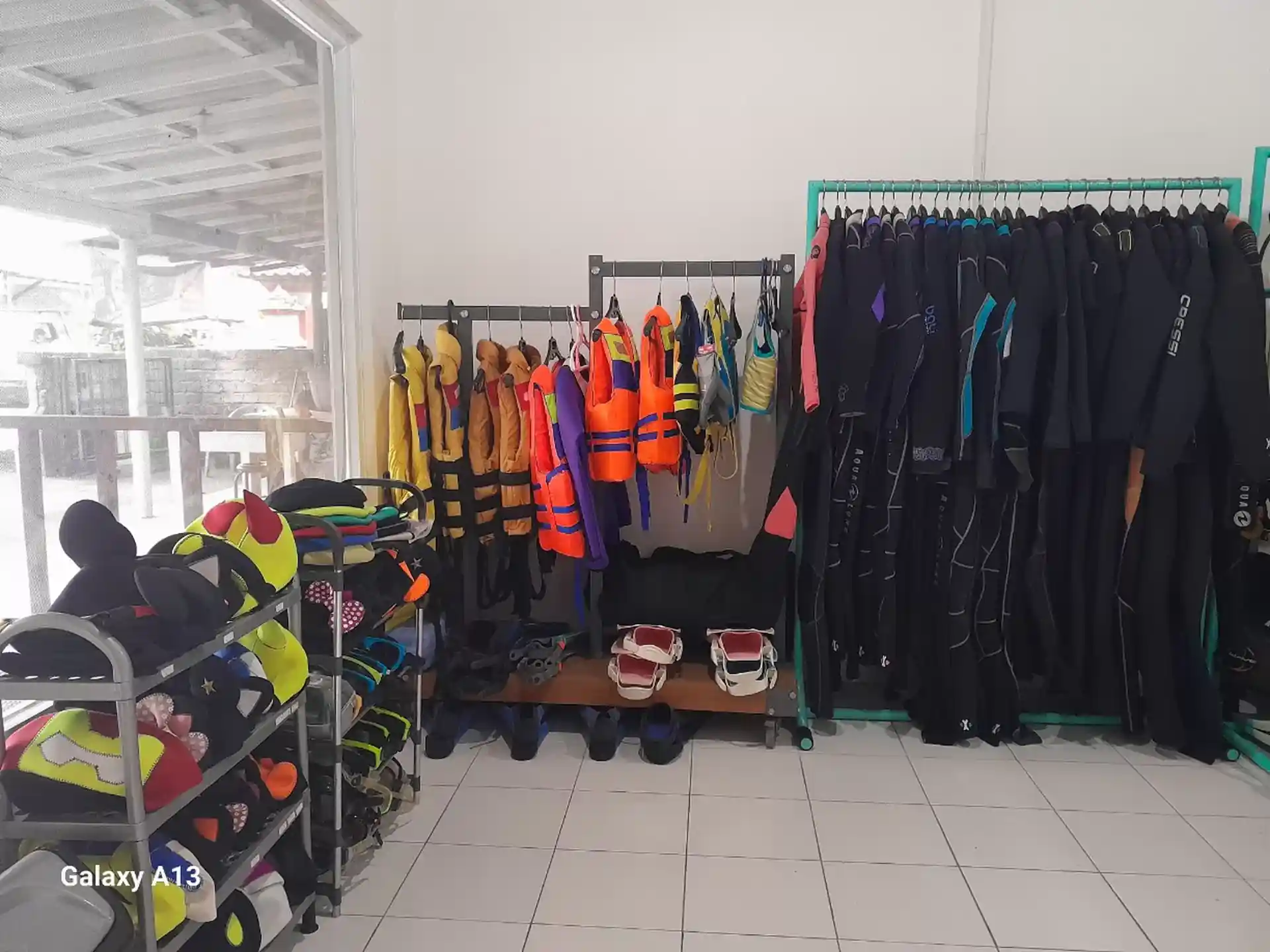 Dive shop photo