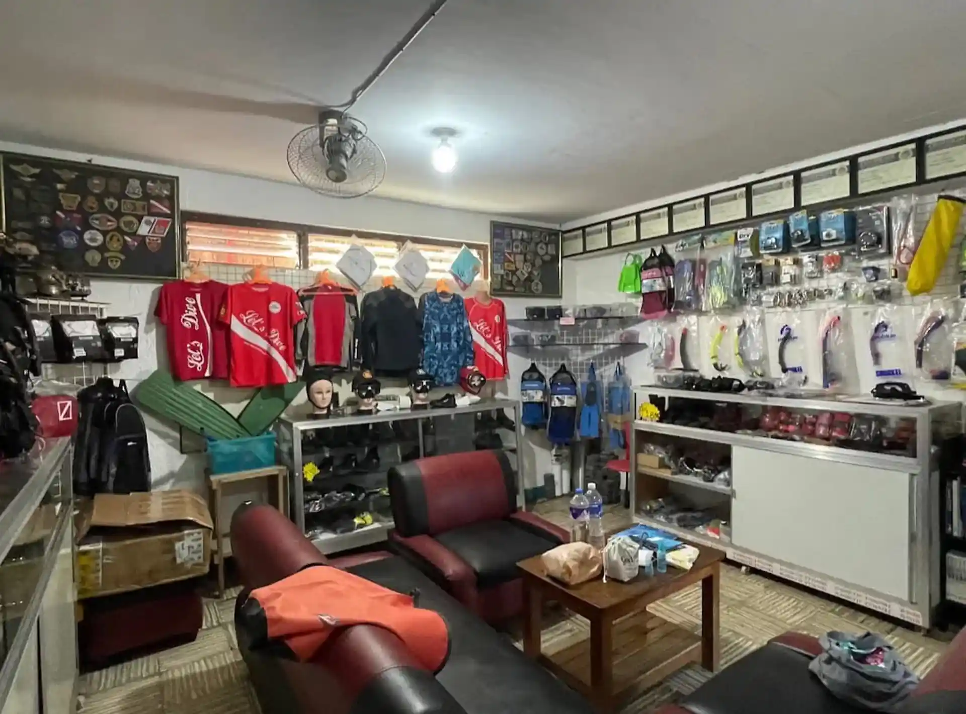 Dive shop photo